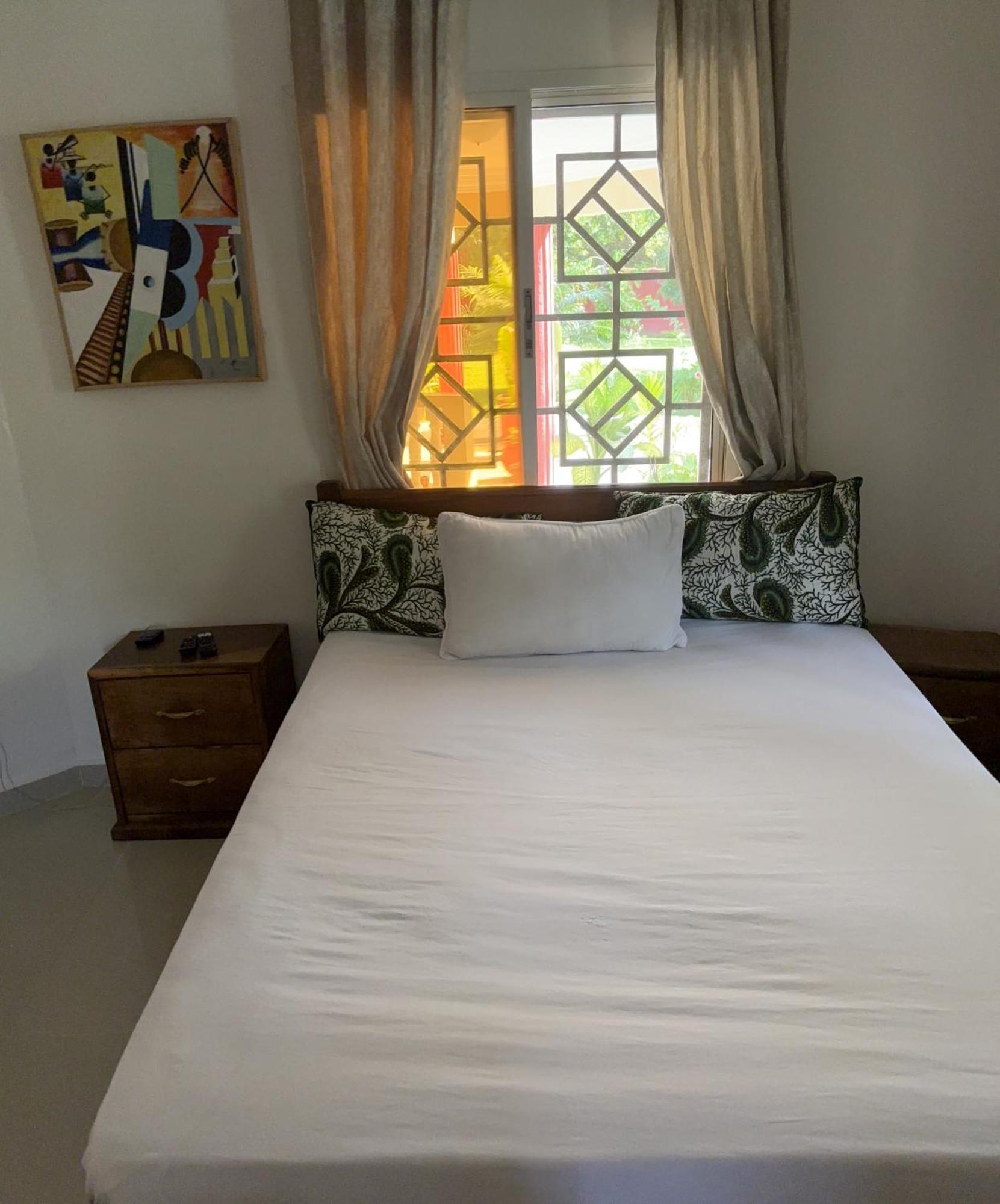Heda House Panzió Sanyang Kültér fotó